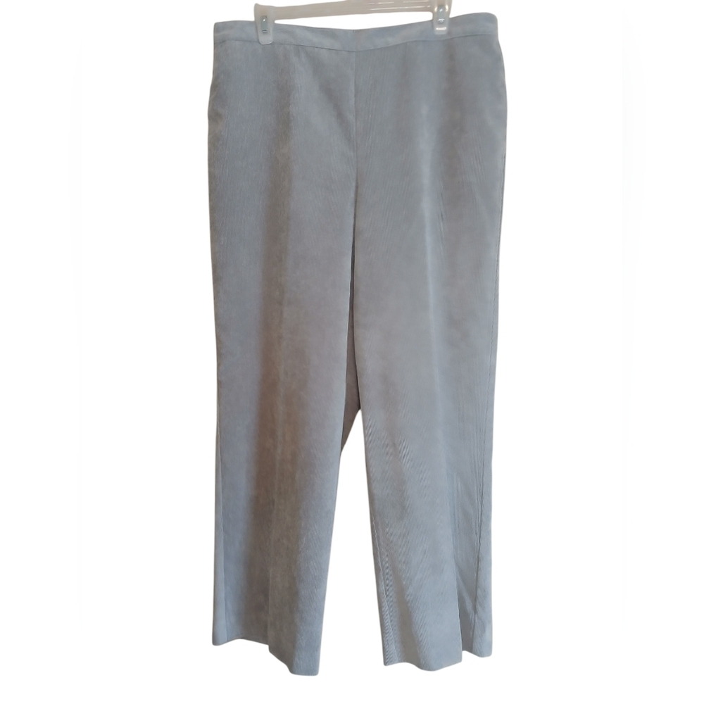 Alfred Dunner Corduroy Pants Size 14 Silver color like new